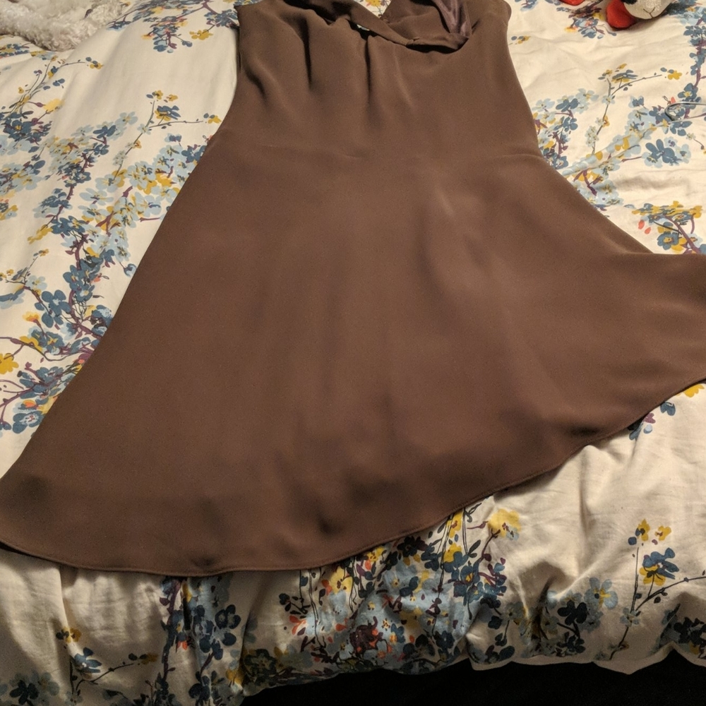Brown dress - Picture 5 of 5